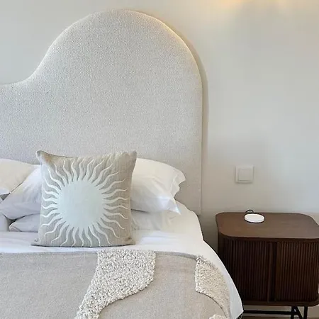 Groovy Caparica Gem With Large Sunny Terrace Apartamento *