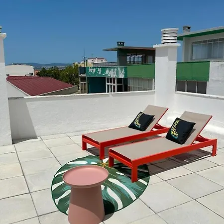 Groovy Caparica Gem With Large Sunny Terrace * Costa da Caparica